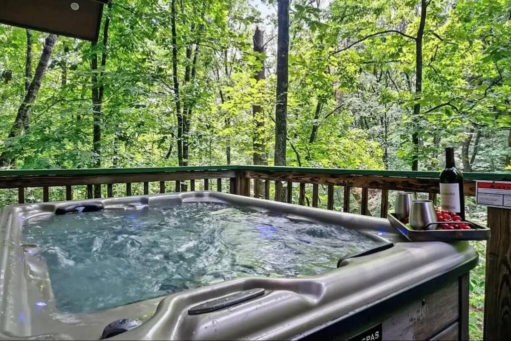 Beary Peaceful Smokies Retreat: Hot-Tub & Pools Pigeon Forge Exterior foto